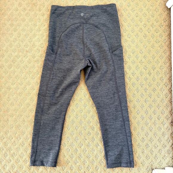 Athleta Ultimate Stash Pocket Capri Leggings Size S, 21" Inseam EUC Heather Gray - Picture 4 of 5